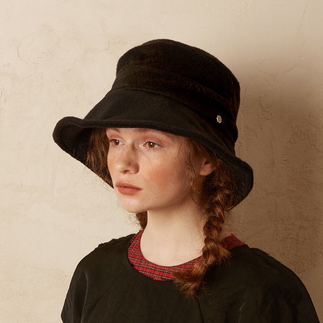 Drapery mountain hat – Cashmere black